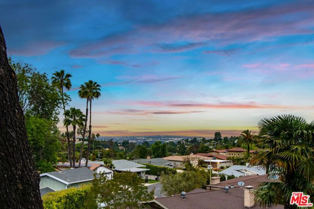 3004 Laurel Canyon Boulevard, Studio City (los Angeles), CA 91604