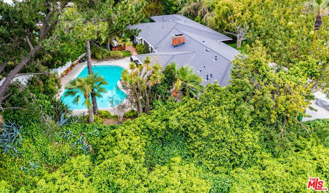 3004 Laurel Canyon Boulevard, Studio City (los Angeles), CA 91604