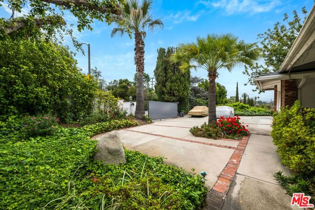 3004 Laurel Canyon Boulevard, Studio City (los Angeles), CA 91604