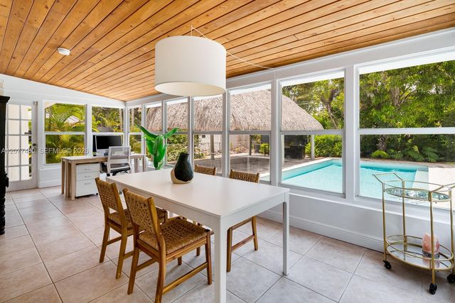 6761 SW 76th Terrace, South Miami, FL 33143