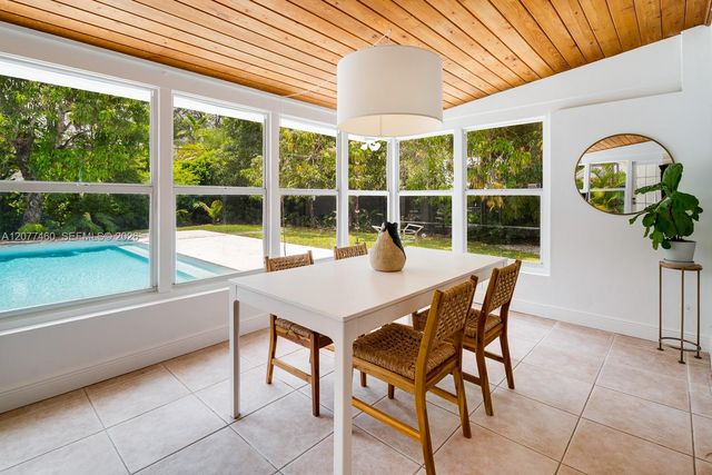 6761 SW 76th Terrace, South Miami, FL 33143