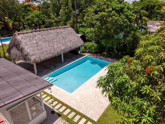 6761 SW 76th Terrace, South Miami, FL 33143