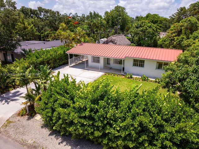 6761 SW 76th Terrace, South Miami, FL 33143