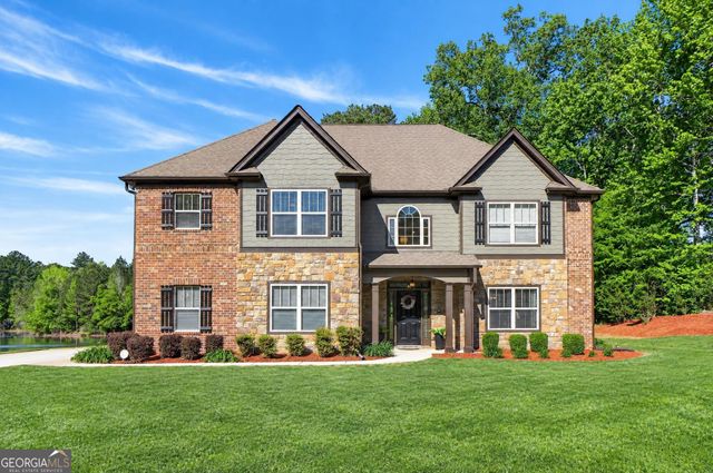 3 Westwood Lake Drive, Newnan, GA 30263