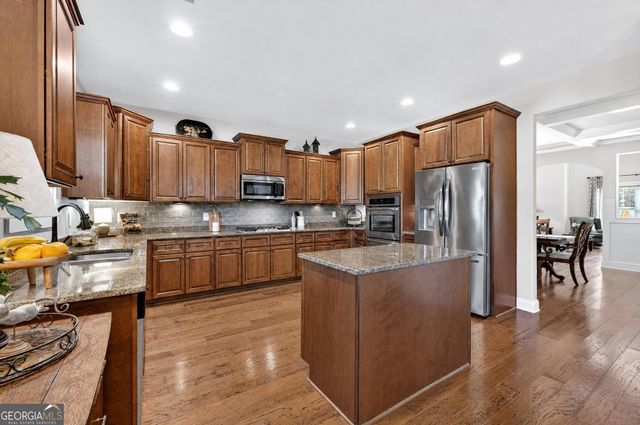 3 Westwood Lake Drive, Newnan, GA 30263