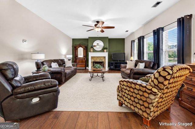 3 Westwood Lake Drive, Newnan, GA 30263