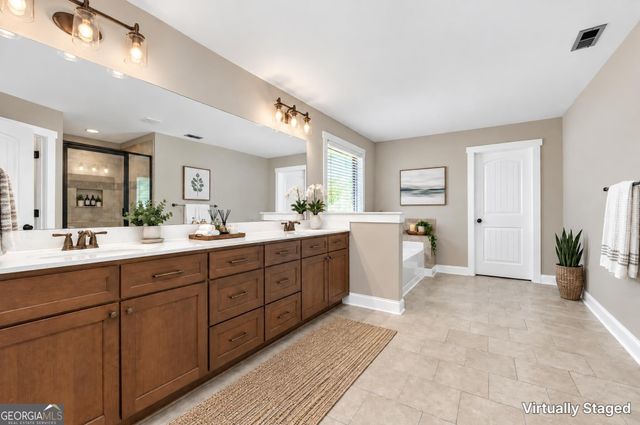 3 Westwood Lake Drive, Newnan, GA 30263