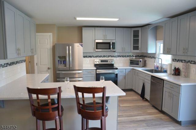 290 E Asbury Anderson Rd, Washington Twp., NJ 07882