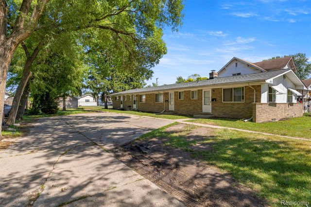 4077 Columbus Street, Wayne, MI 48184