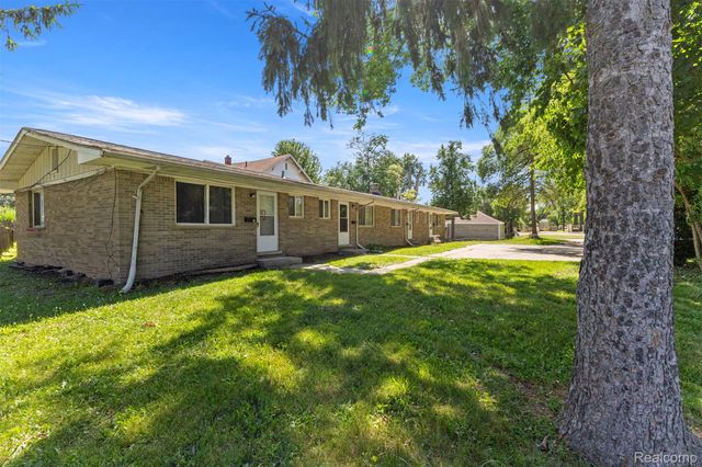 4077 Columbus Street, Wayne, MI 48184