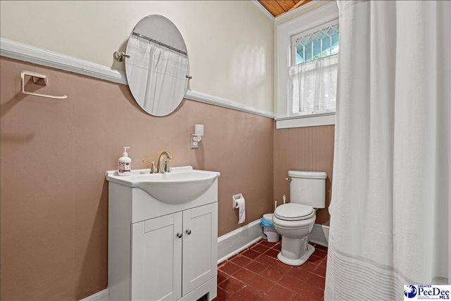 146 Spring St, Darlington, SC 29532