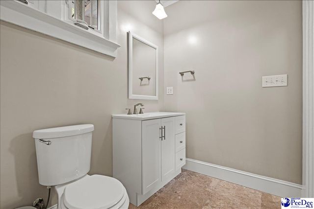 146 Spring St, Darlington, SC 29532