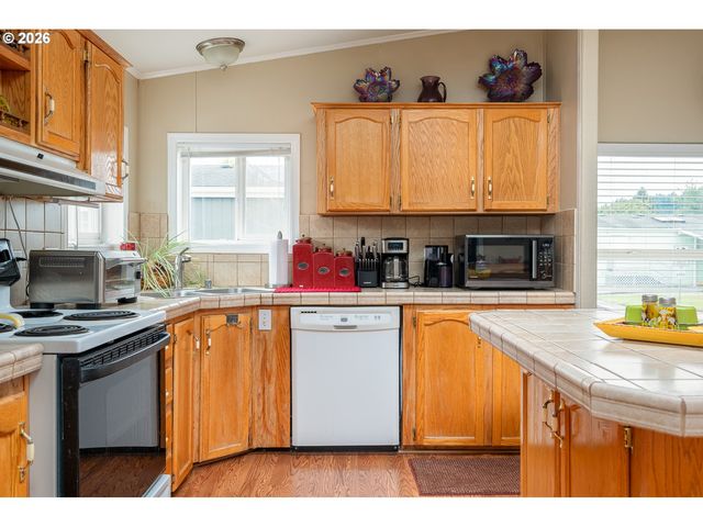 1949 Se PALMQUIST Rd 4, Gresham, OR 97080