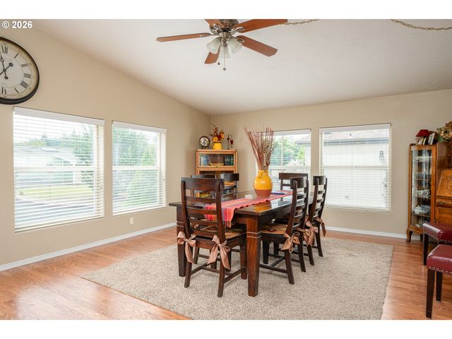 1949 Se PALMQUIST Rd 4, Gresham, OR 97080