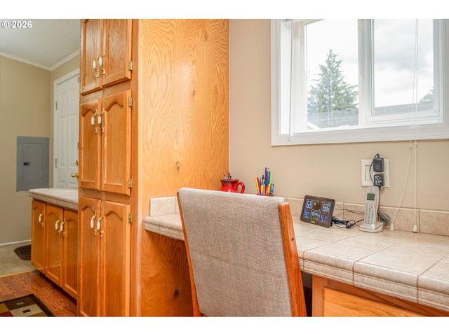 1949 Se PALMQUIST Rd 4, Gresham, OR 97080