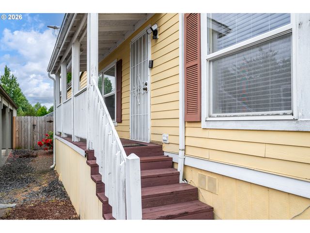 1949 Se PALMQUIST Rd 4, Gresham, OR 97080