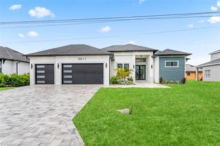 3611 SW 4th LN, Cape Coral, FL 33991