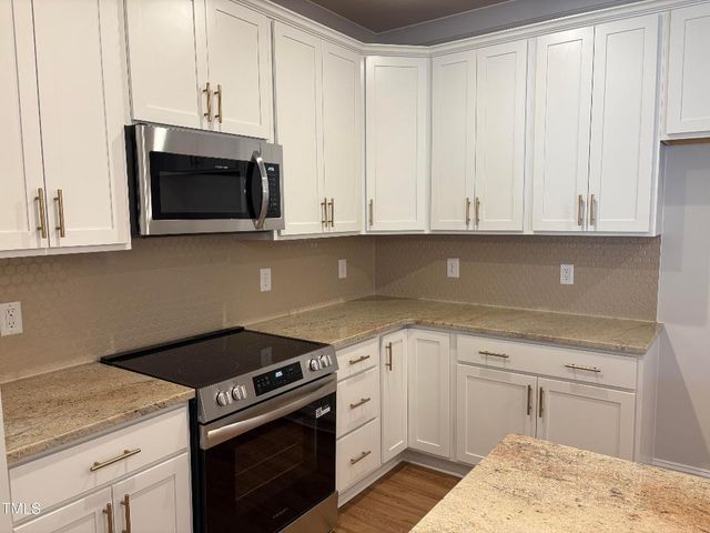 621 Weather Ridge Lane 33, Cary, NC 27513