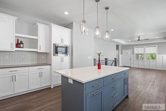 6147 Beacon Ln, Chubbuck, ID 83202