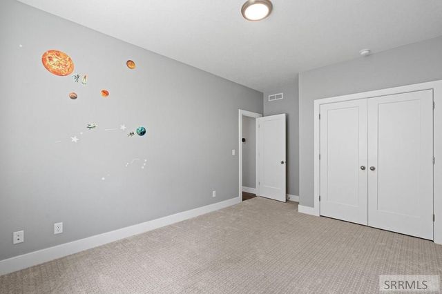 6147 Beacon Ln, Chubbuck, ID 83202