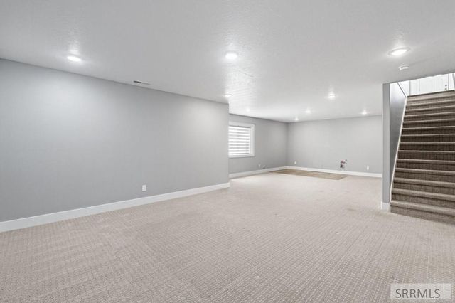 6147 Beacon Ln, Chubbuck, ID 83202