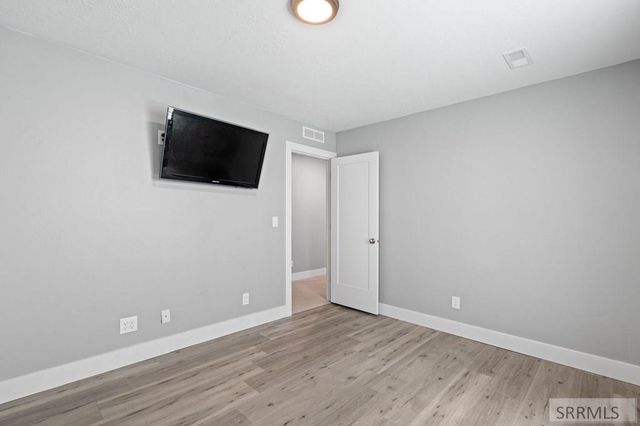 6147 Beacon Ln, Chubbuck, ID 83202