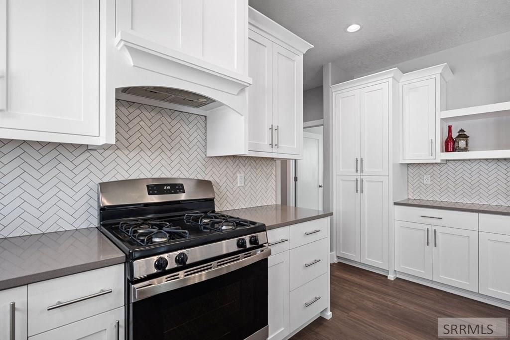 Image 10 of property listing at 6147 Beacon Ln, Chubbuck, ID 83202