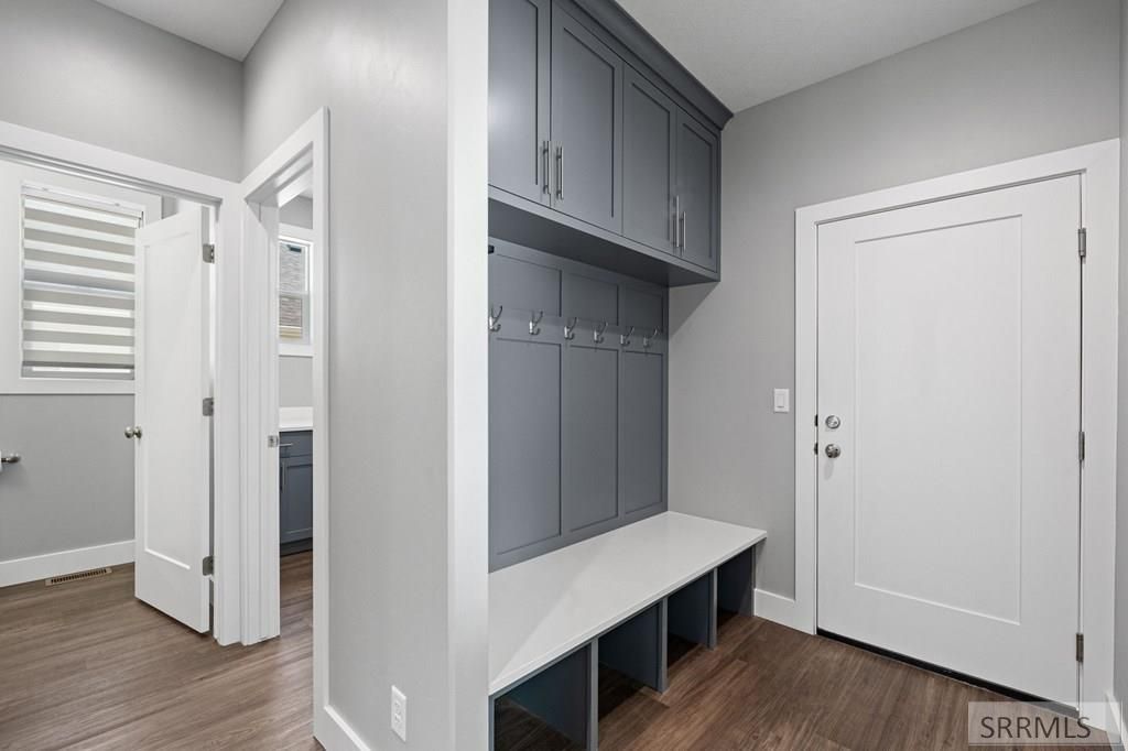 Image 13 of property listing at 6147 Beacon Ln, Chubbuck, ID 83202