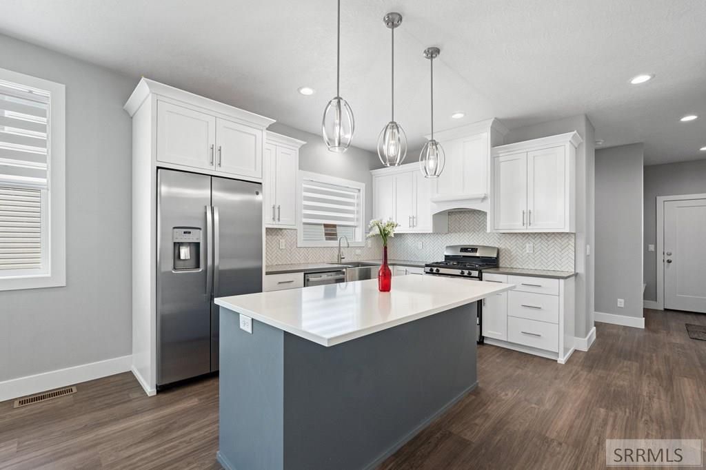 Image 6 of property listing at 6147 Beacon Ln, Chubbuck, ID 83202