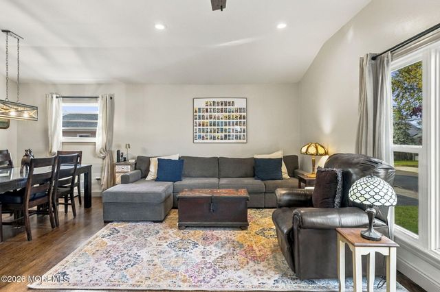 54 Boulevard E, Laurence Harbor, NJ 07735
