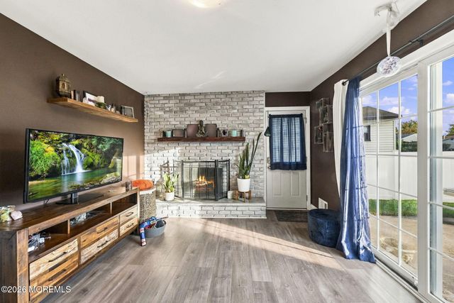54 Boulevard E, Laurence Harbor, NJ 07735