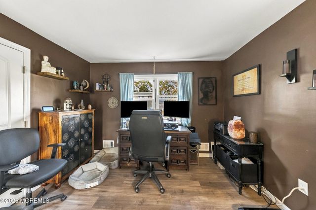 54 Boulevard E, Laurence Harbor, NJ 07735