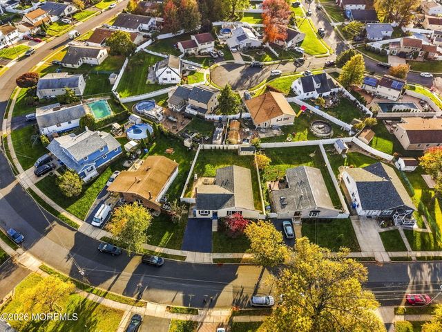 54 Boulevard E, Laurence Harbor, NJ 07735