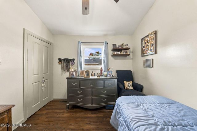 54 Boulevard E, Laurence Harbor, NJ 07735