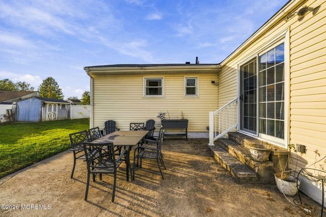 54 Boulevard E, Laurence Harbor, NJ 07735