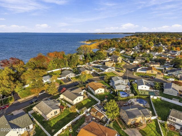 54 Boulevard E, Laurence Harbor, NJ 07735
