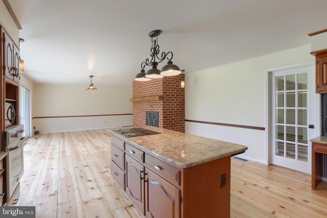 96 SCHOOLHOUSE RD, Middletown, PA 17057
