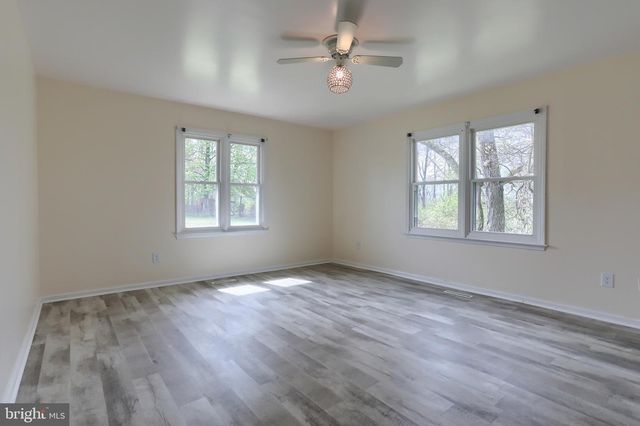 96 SCHOOLHOUSE RD, Middletown, PA 17057