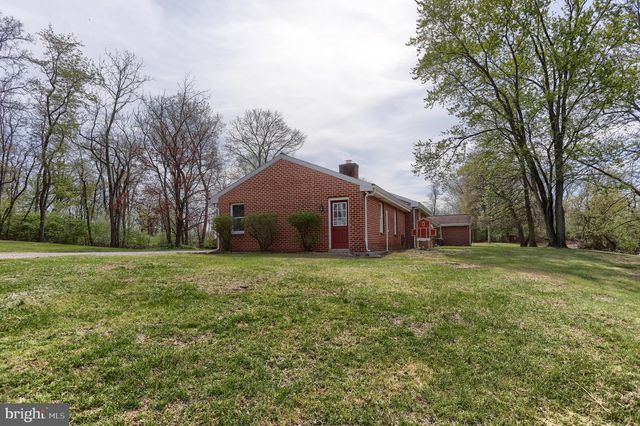 96 SCHOOLHOUSE RD, Middletown, PA 17057