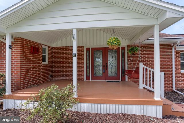 96 SCHOOLHOUSE RD, Middletown, PA 17057