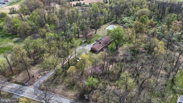 96 SCHOOLHOUSE RD, Middletown, PA 17057