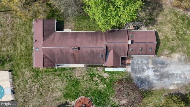 96 SCHOOLHOUSE RD, Middletown, PA 17057