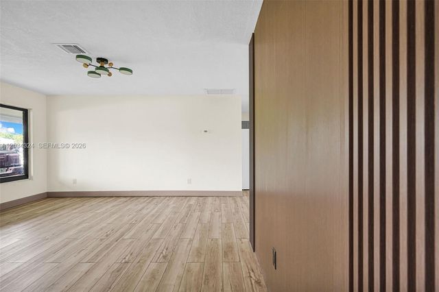 3140 NE 9th Ter, Pompano Beach, FL 33064