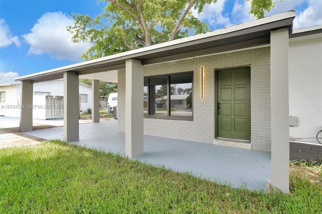 3140 NE 9th Ter, Pompano Beach, FL 33064