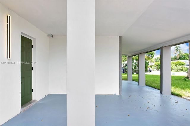 3140 NE 9th Ter, Pompano Beach, FL 33064