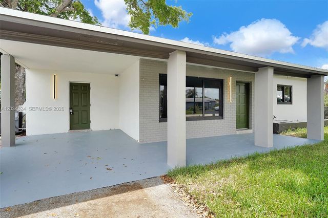 3140 NE 9th Ter, Pompano Beach, FL 33064