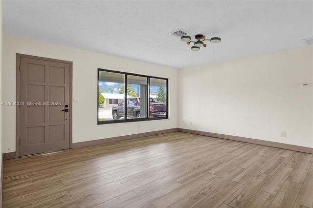 3140 NE 9th Ter, Pompano Beach, FL 33064