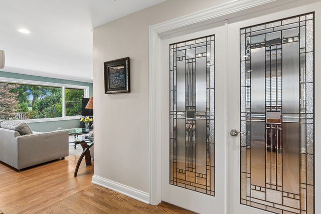 3744 Lake Avenue, Wilmette, IL 60091