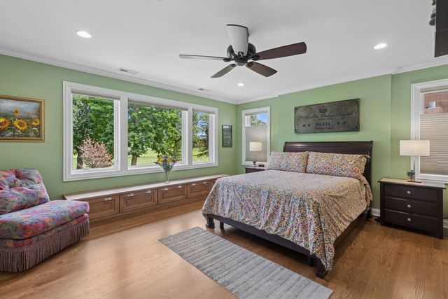3744 Lake Avenue, Wilmette, IL 60091
