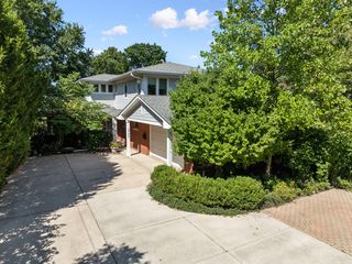 3744 Lake Avenue, Wilmette, IL 60091